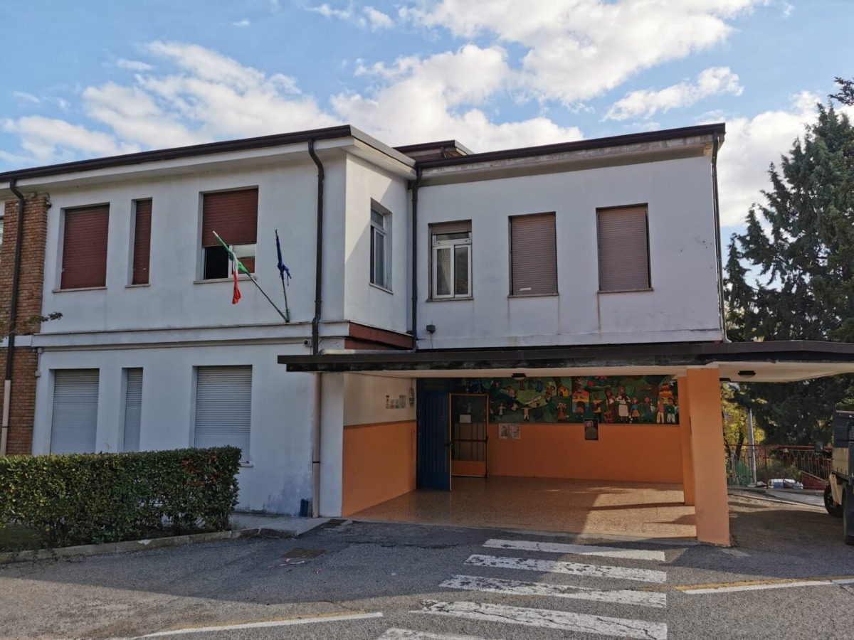 Novafeltria, il Comune cerca fondi per ricostruire la scuola elementare - Scuola Primaria di Novafeltria