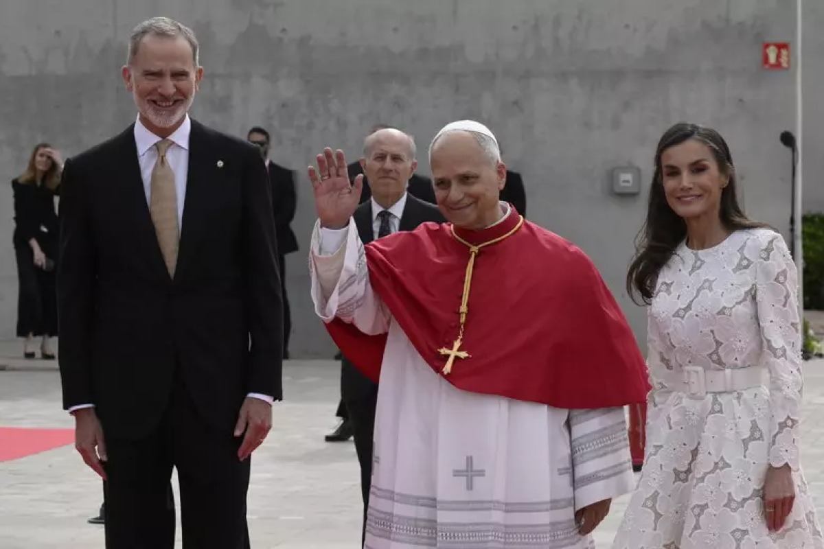 Papa Leone XIV dalla Spagna: “In Iran non è una guerra giusta, servono dialogo e negoziati” - 