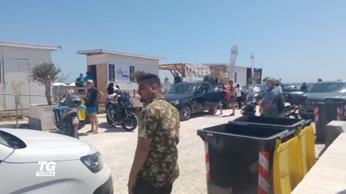 Allarme bomba sul lungomare di Bari: evacuata area a San Giorgio - Immagini da TeleNorba