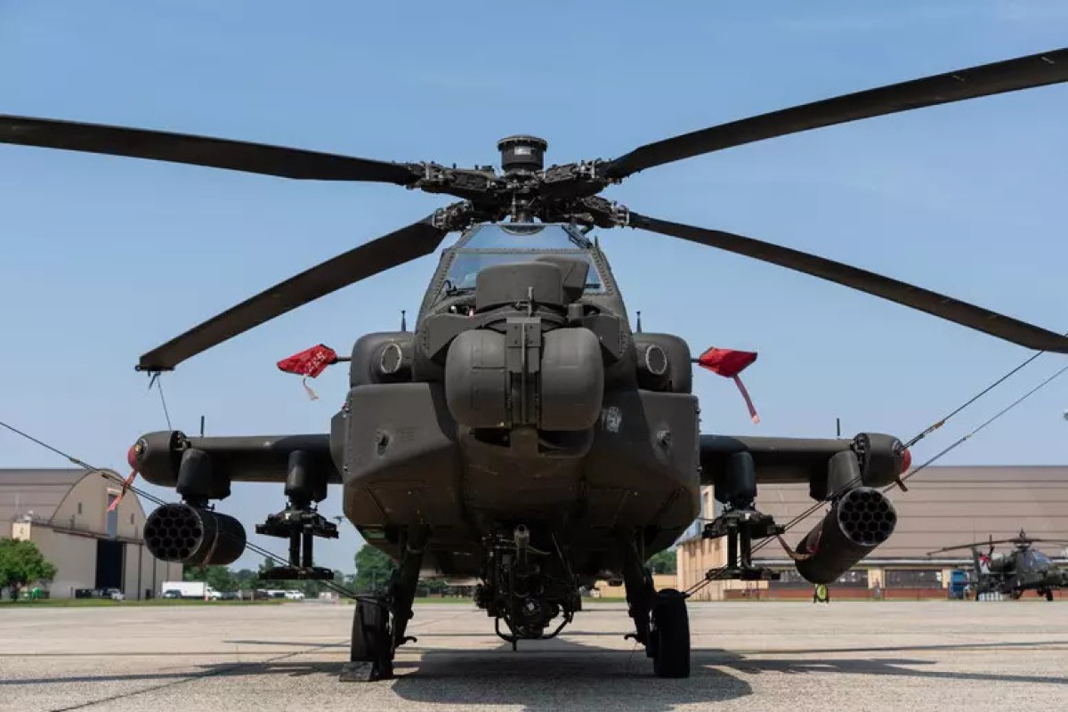 Precipita un elicottero Usa vicino allo Stretto di Hormuz: salvi i due piloti, aperta un’indagine - 