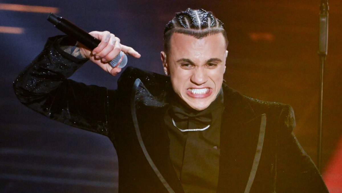 Alle Befane arriva la voce di "Ossessione": Samurai Jay incontra i fan - foto Ansa
