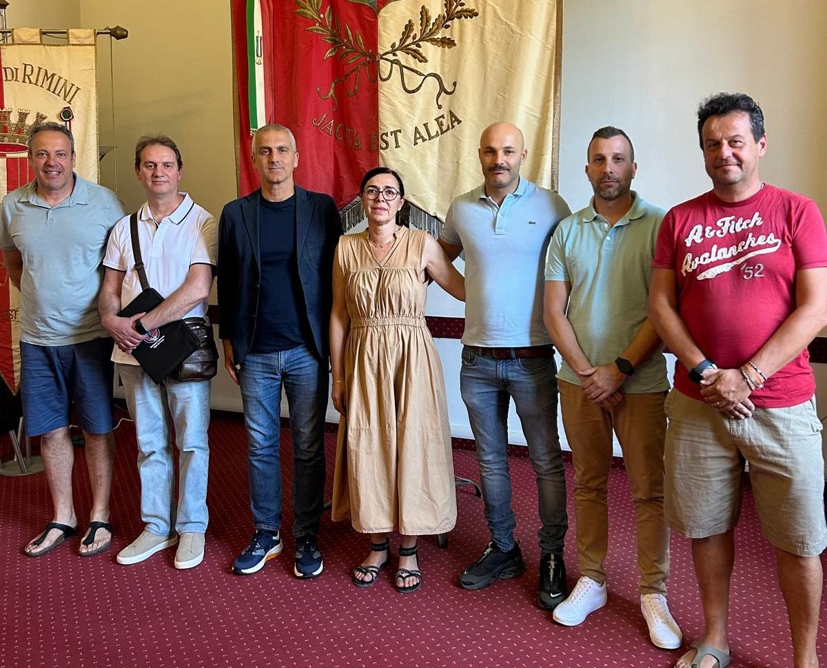 Emergenza personale e casa per i pompieri, confronto in Comune a Rimini - 