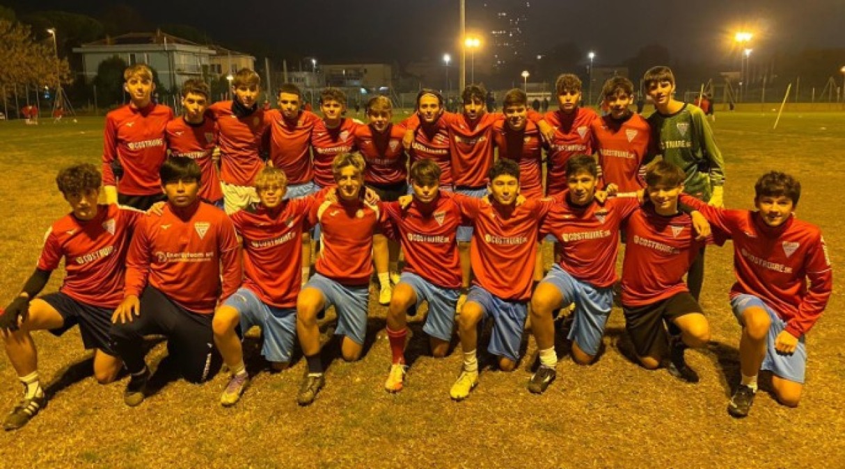 Calcio giovanile: Victoria, Under 17 sugli scudi: terzo posto - Il Victoria Under 17