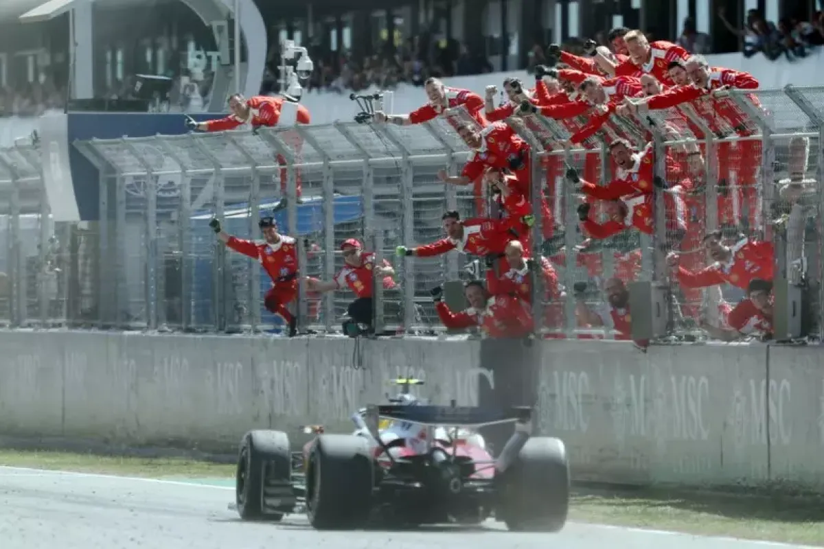 Clamoroso a Barcellona: Hamilton vince, prima affermazione in Ferrari - Foto ANSA AFP