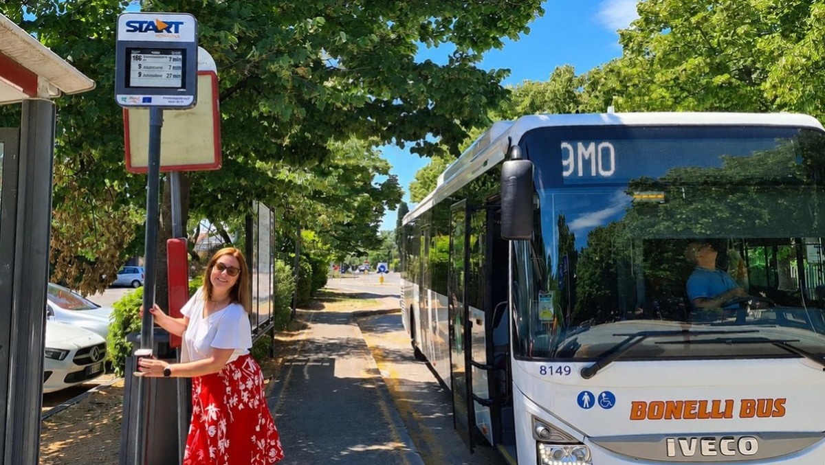 Santarcangelo, parte da oggi il servizio navetta per il centro storico a 20 centesimi - L'assessora Michela Mussoni