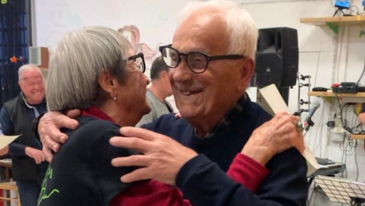 Rimini, trovò compagnia in un momento difficile: oggi a 90 anni guida il centro anziani dove è rinata - 