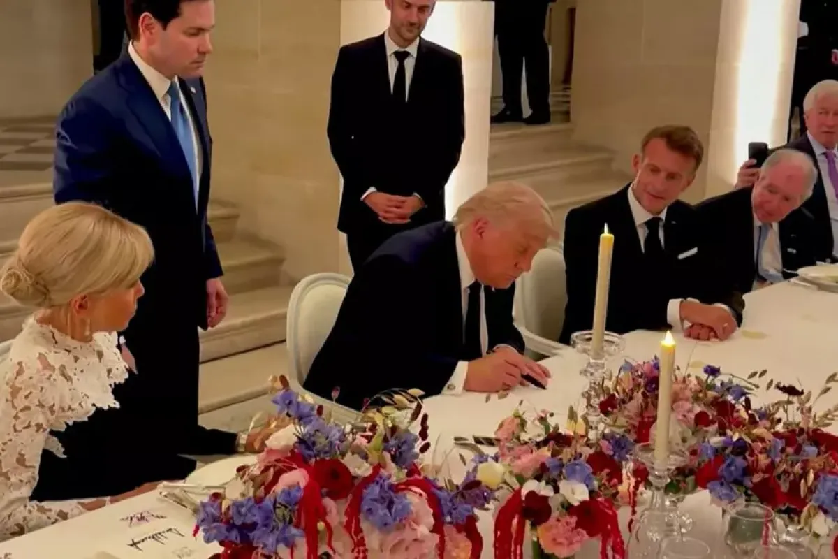 Trump annuncia accordo con l’Iran: firmato a Versailles il memorandum d’intesa - PH ANSA