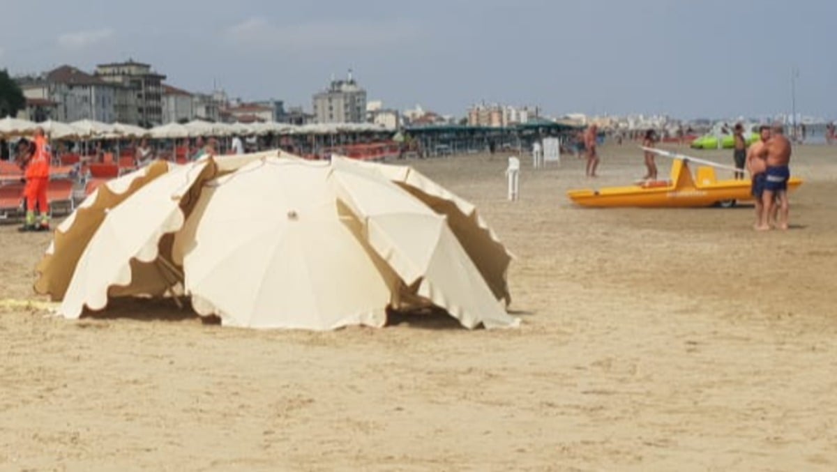 Malore in acqua, muore turista a Cattolica - FOTO DI ARCHIVIO