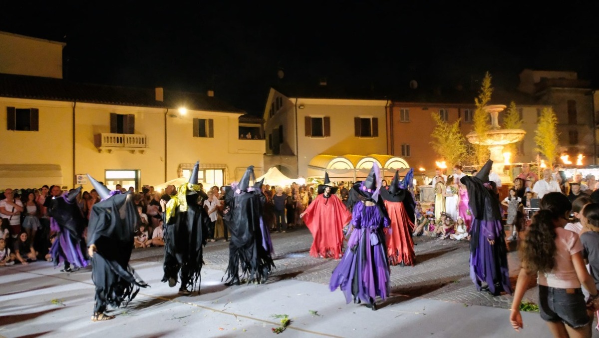 39esima edizione per la "Notte dei 100 catini" a Novafeltria: riti, magia e laboratori in piazza - 