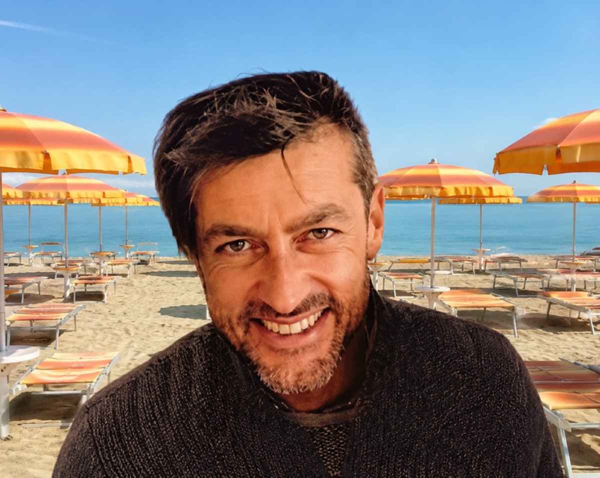 Addio all'amato bagnino di Riccione: scompare a 48 anni Alessandro Nicolini - Alessandro Nicolini
