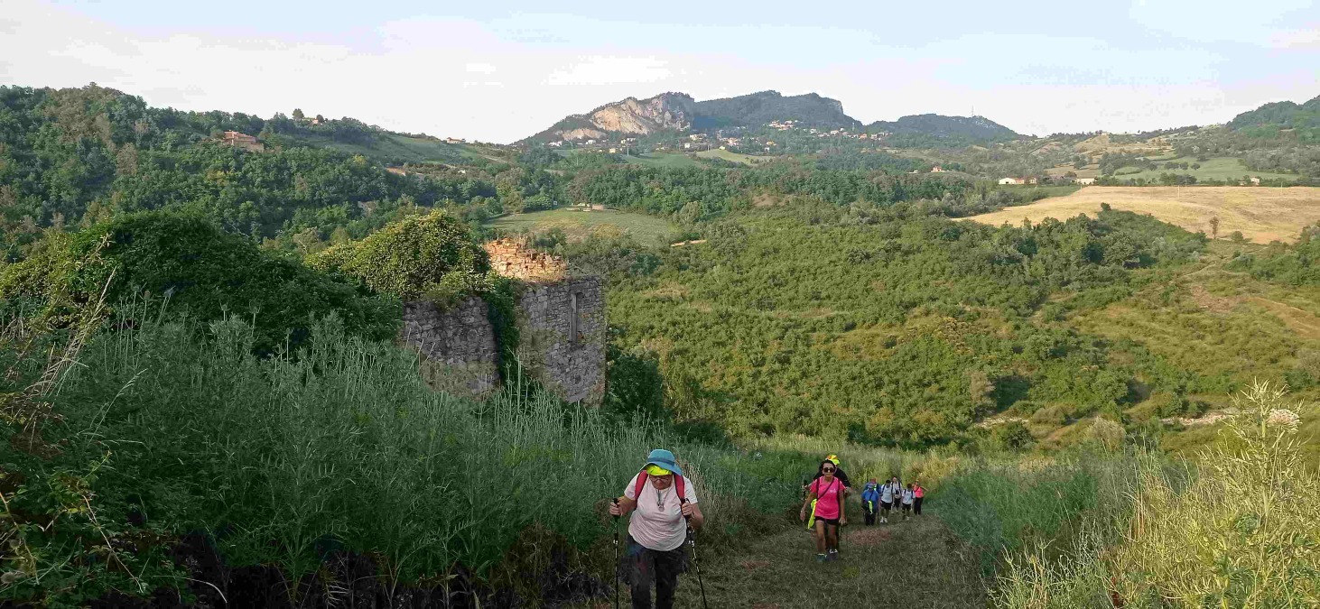 Notte Gialla 2026, a Perticara torna la passeggiata notturna sulle orme dei minatori - 