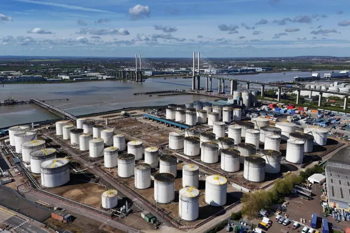 Petrolio in calo dopo le tensioni in Iran: Brent sotto i livelli pre-conflitto, borse asiatiche in rialzo - 