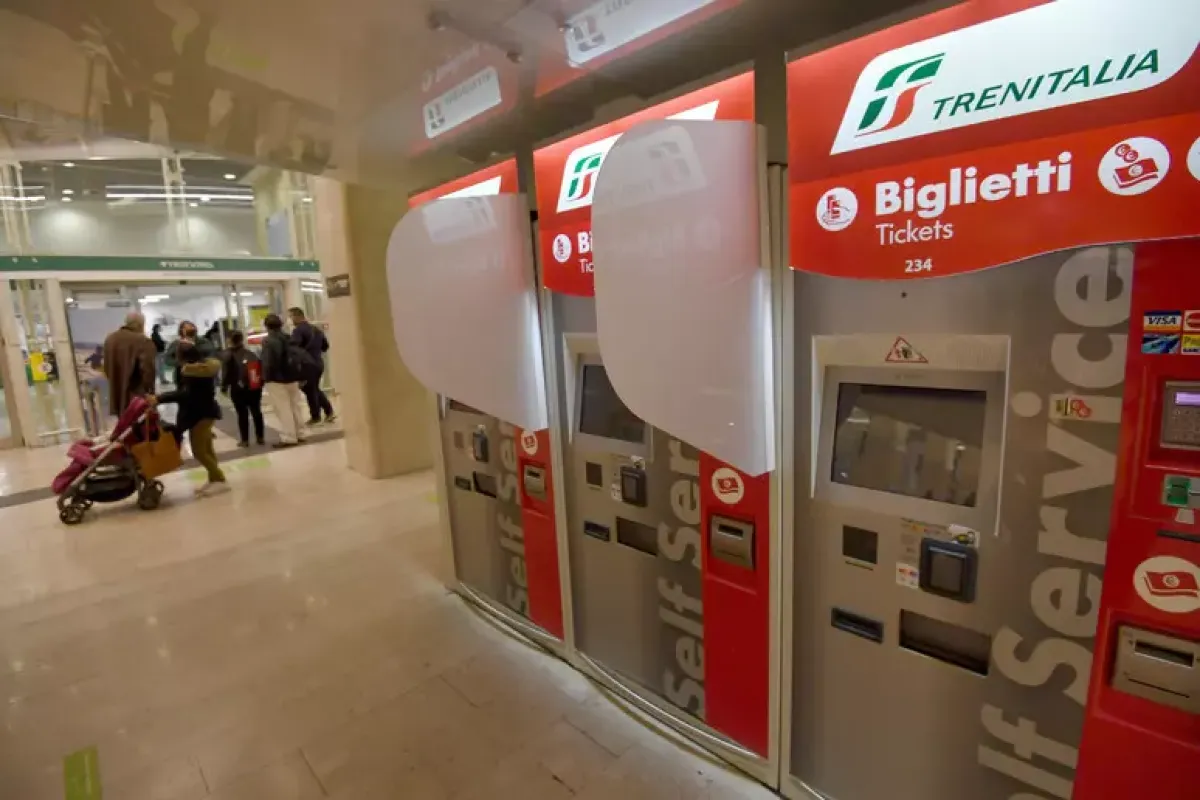 Attacco Hacker su Trenitalia: "Nessun rischio per i dati sensibili" - PH ANSA
