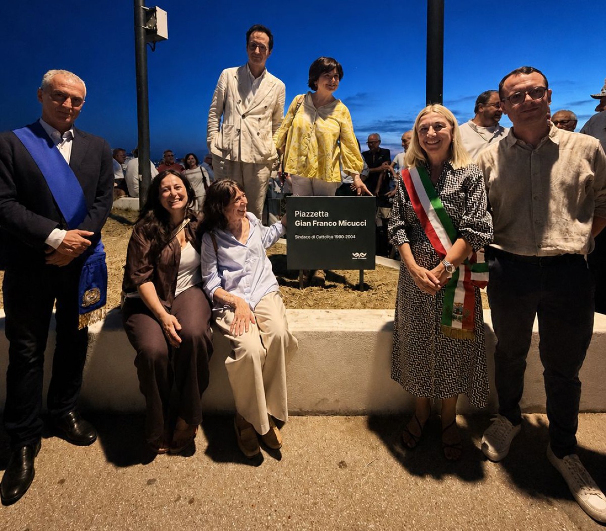 Cattolica intitola la piazza del Tramonto a Gian Franco Micucci - 