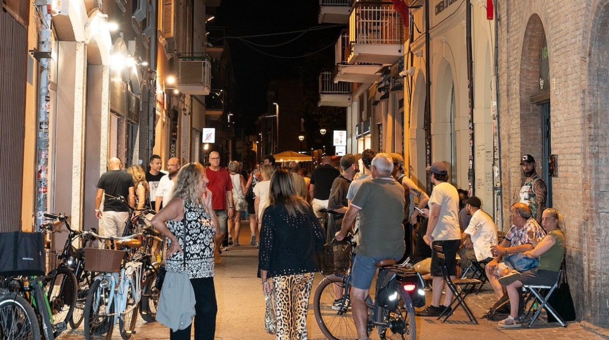 Rimini, torna la Shopping Night: centro storico tra eventi, musei aperti e spettacoli - 