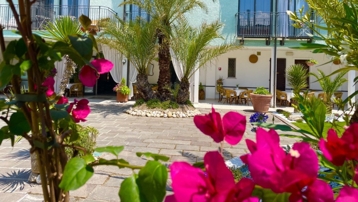 Bellaria Igea Marina si colora d’estate: al via il concorso degli allestimenti floreali - PH Alessia Bocchini