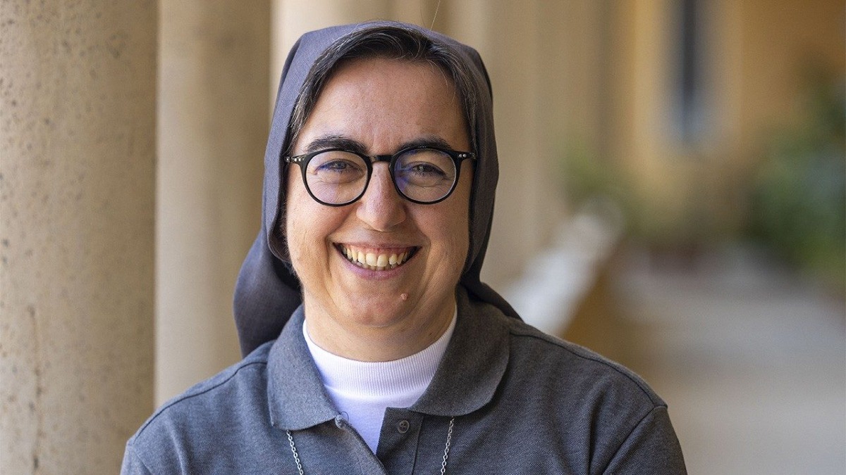Papa Leone nomina suor Smerilli prefetta: cresce la leadership femminile in Vaticano   - Suor Alessandra Smerilli