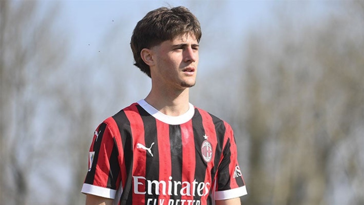 Calciomercato: Como-Milan, duello per il talento Liberali. La Roma tiene i big - Mattia Liberali PH Ac Milan
