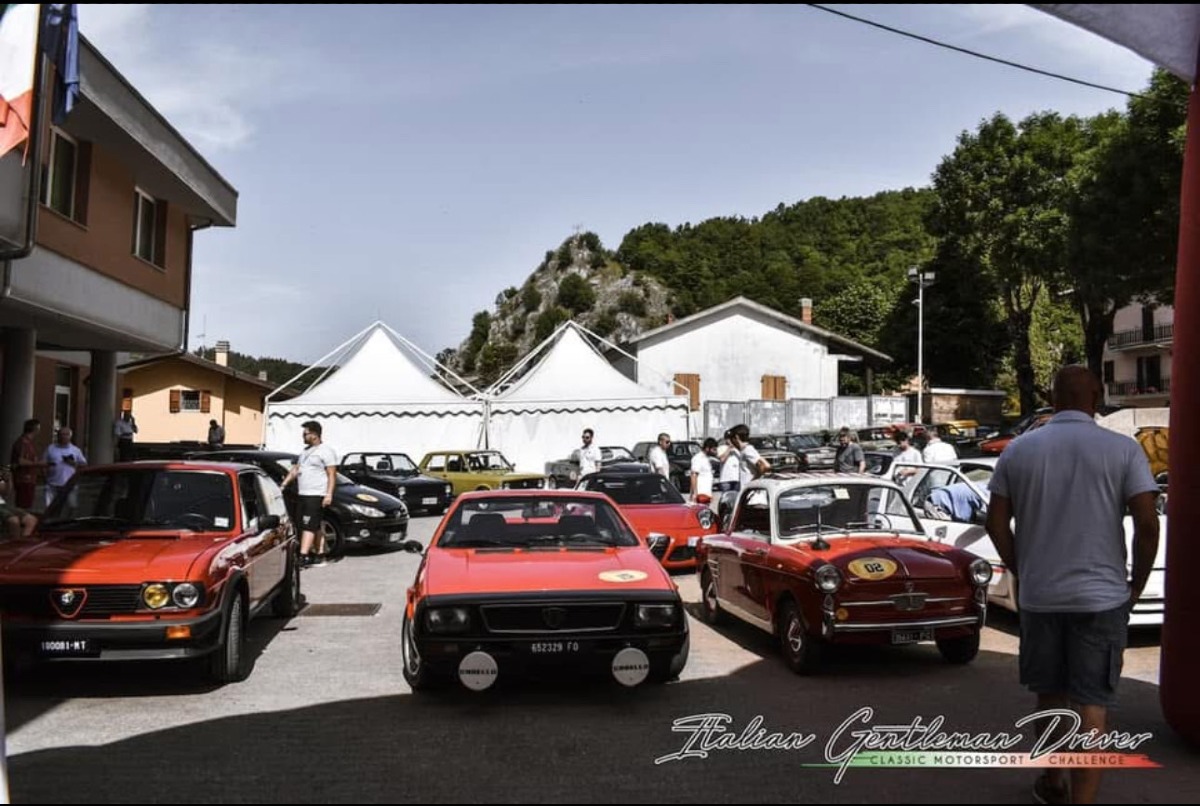 Auto storiche sulle colline romagnole: a San Savino il raduno di Italian Gentleman Driver - 