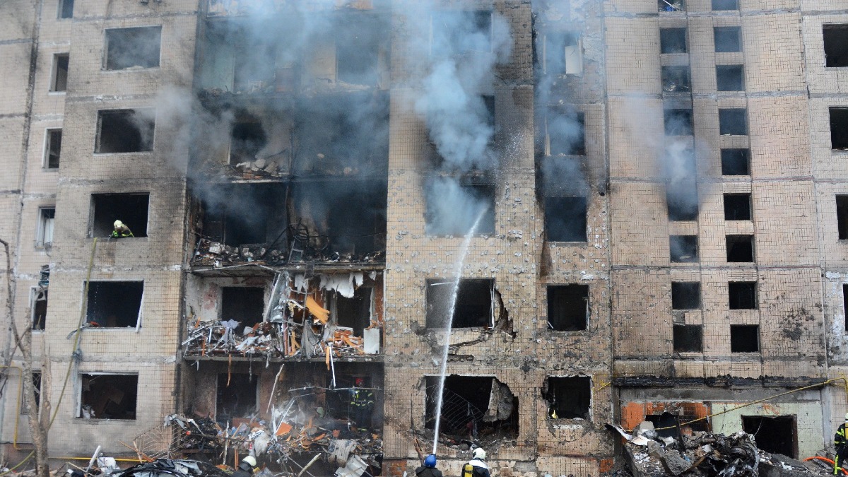 Kiev sotto shock: raid russo senza precedenti, 18 morti - 