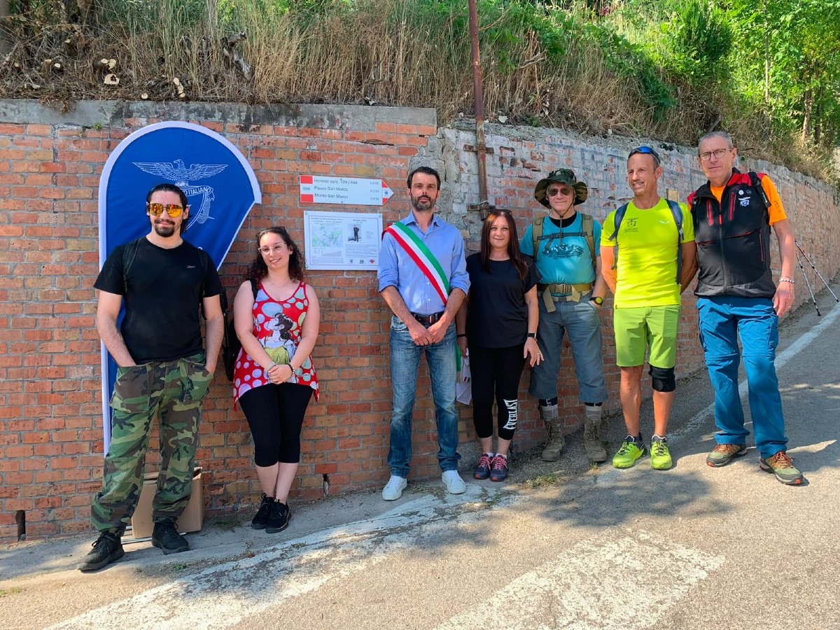 Villagrande di Montecopiolo ricorda Alessandro Vampa: inaugurato il sentiero CAI a lui dedicato - 