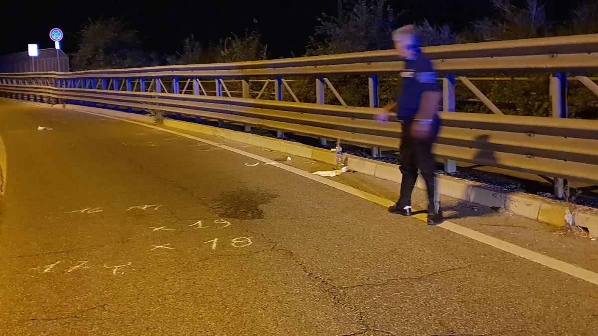 Rimini, incidente sulla Grotta Rossa: auto travolge moto e scappa. Caccia al pirata della strada - Il luogo dell'incidente