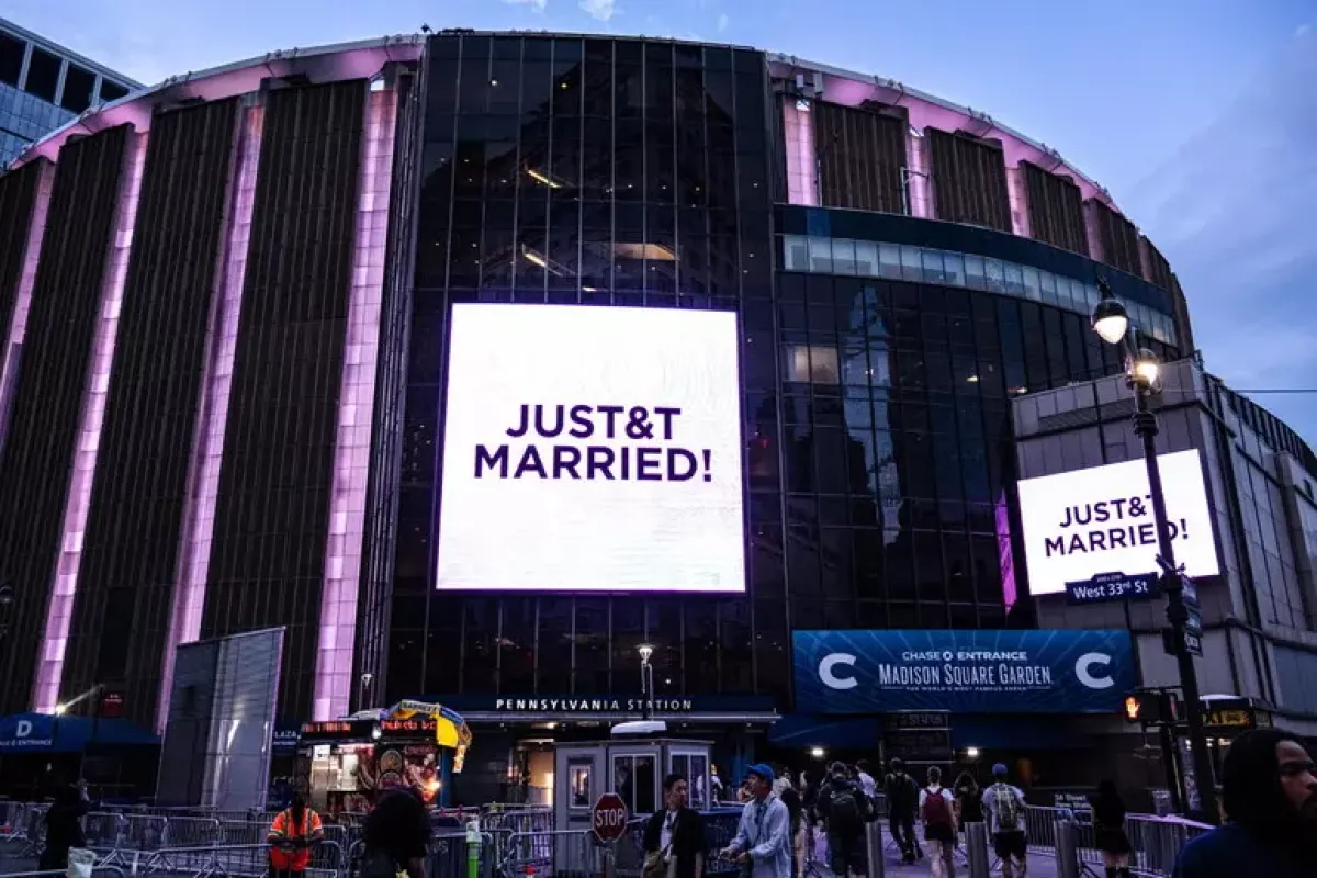 Taylor Swift e Travis Kelce sono marito e moglie: nozze da favola al Madison Square Garden - 