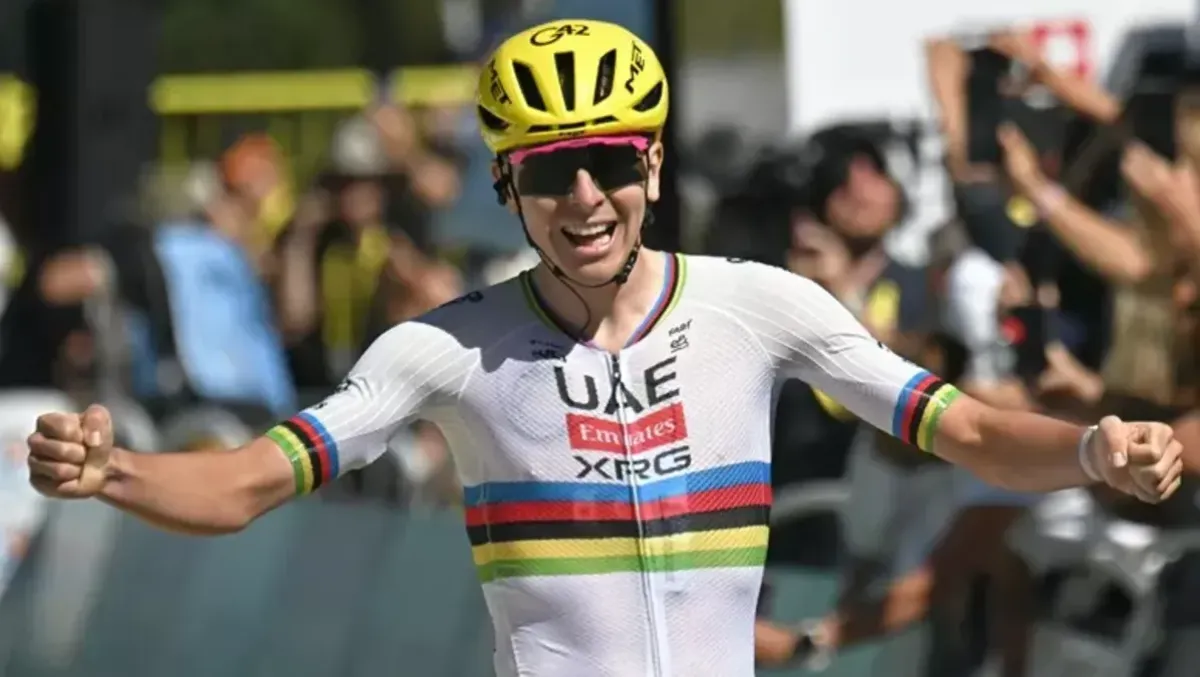 Tour: Pogacar vince la terza tappa e si prende la maglia gialla - Foto Ansa