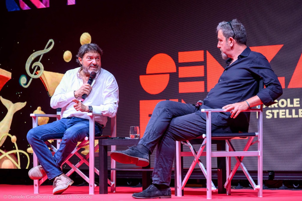 Riccione: piazzale Ceccarini strapieno per il giornalista Sigfrido Ranucci - 