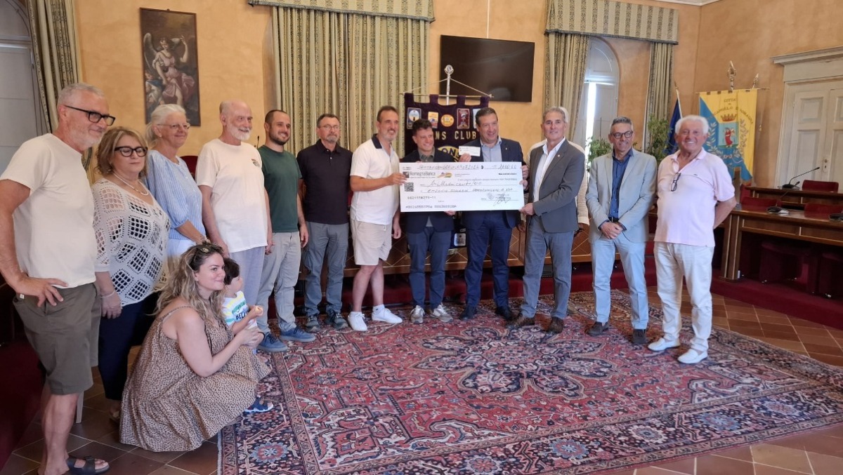 Lions Club del Rubicone dona 1.600 euro all’Emporio Solidale di Santarcangelo - 