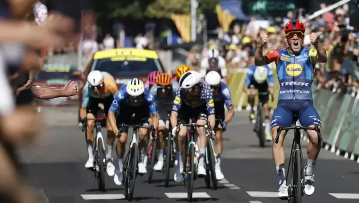 Tour: Pedersen vince la quarta tappa, norvegese Traen in maglia gialla - Foto ANSA