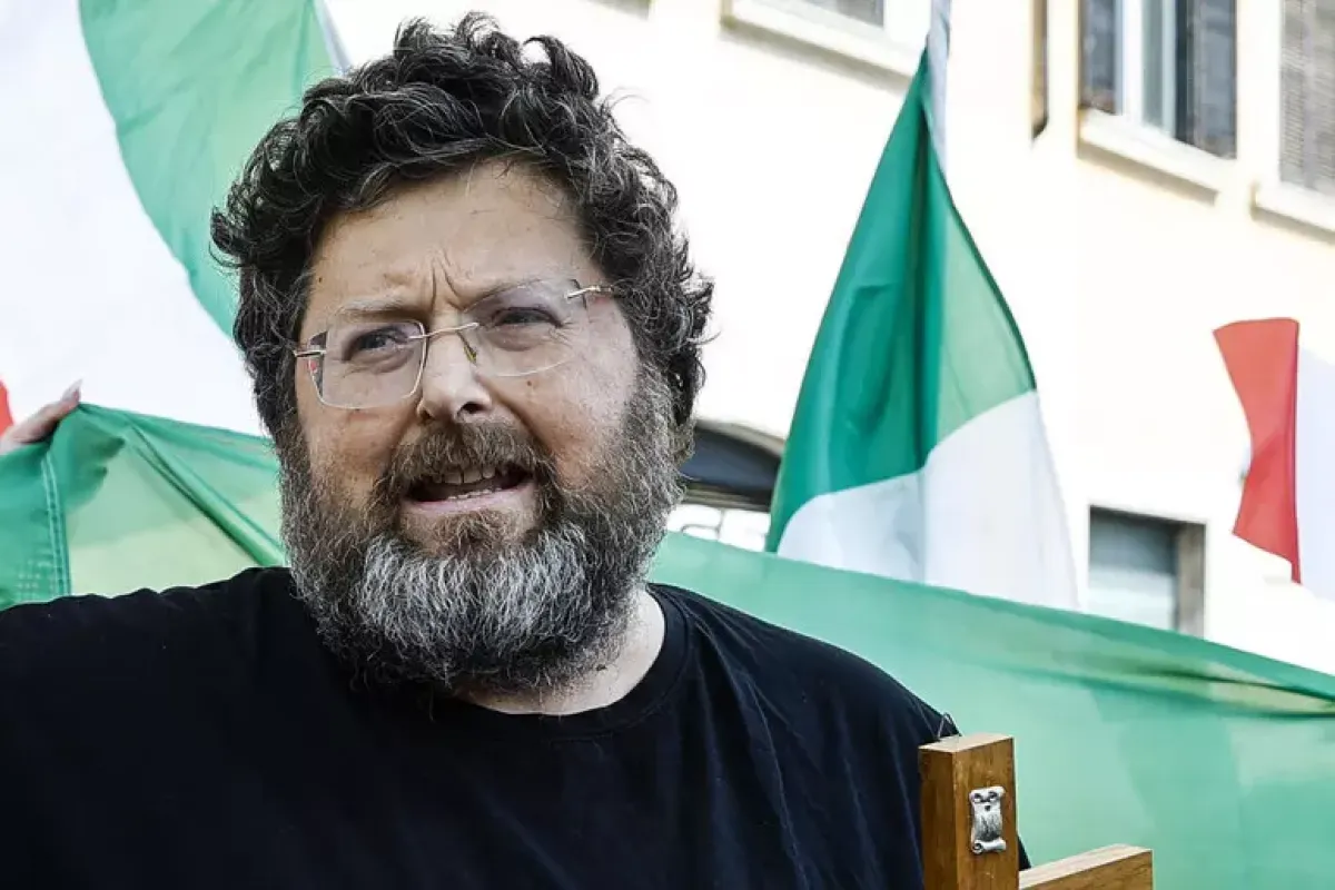 Mario Adinolfi agli arresti domiciliari: truffa e evasione fiscale - © Ansa