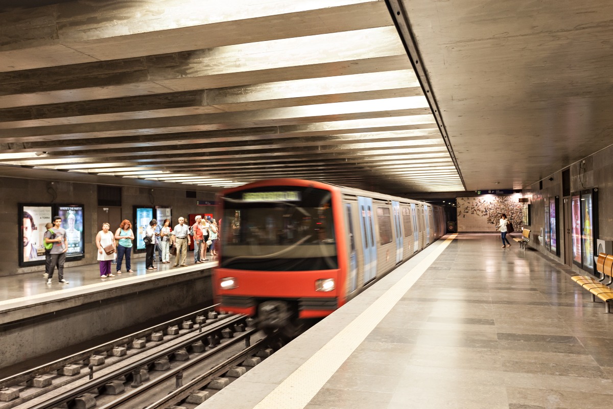 Parla la ragazza sfregiata a Milano: 'Ho pensato di morire' - 