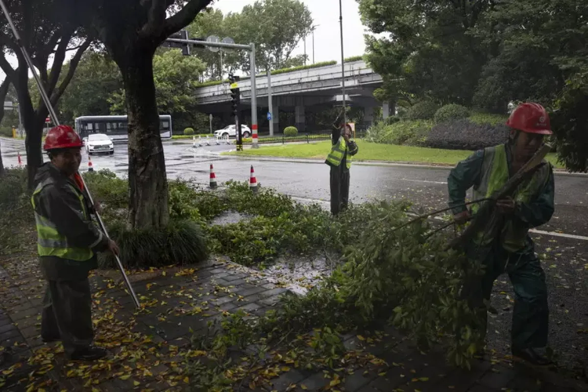 Cina in allerta massima: il tifone Bavi costringe all'evacuazione quasi 900mila persone - © Ansa