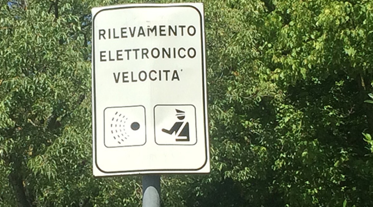 Autovelox, rivoluzione dalla mezzanotte: spenti 850 apparecchi non omologati - 