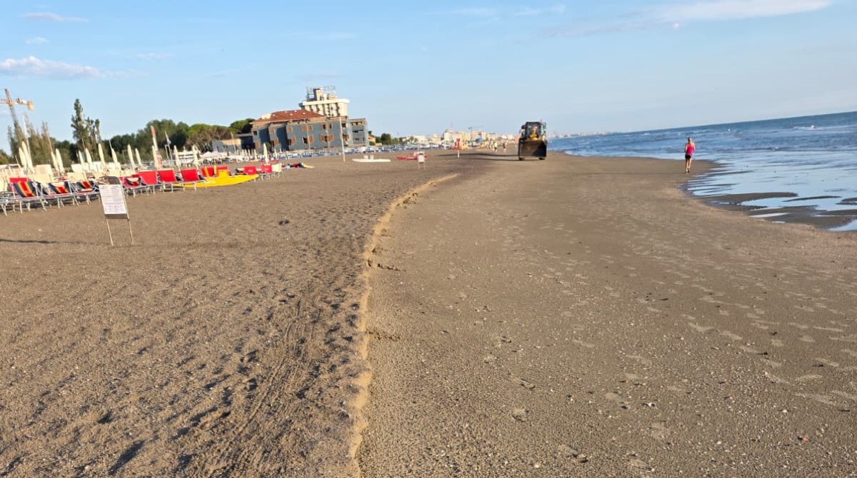 Mareggiata a Riccione, Palazzi: “La difesa della costa torni una priorità” - 