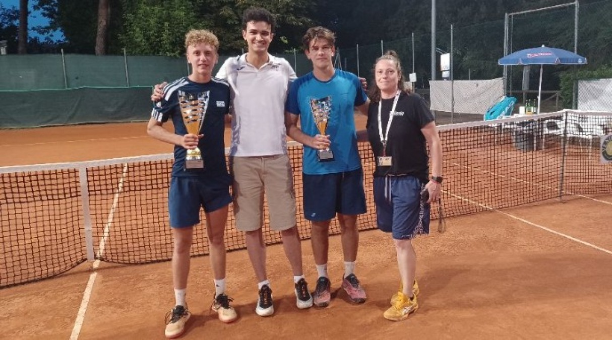 Tennis, a Edoardo Pagnoni il torneo Open del Ct Venustas    - La premiazione