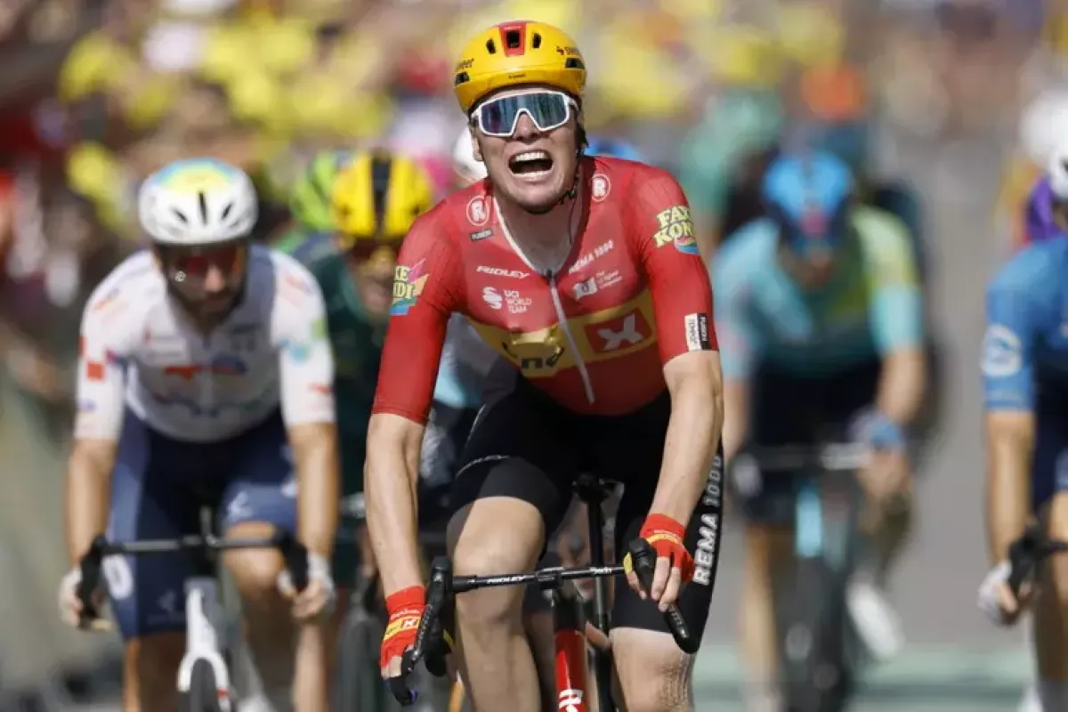 Tour: Waerenskjold vince l'11/a tappa, la più veloce di sempre - Foto ANSA