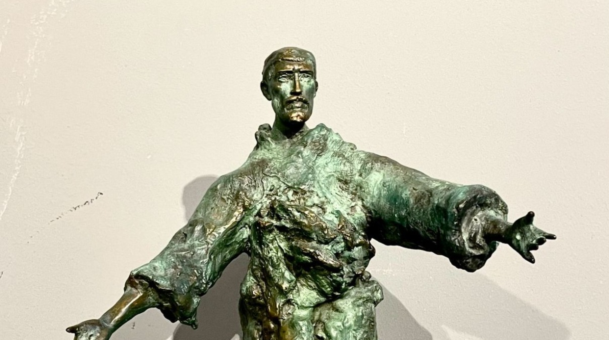 Svelata in aeroporto la statua di San Francesco, simbolo del cammino verso La Verna  - 