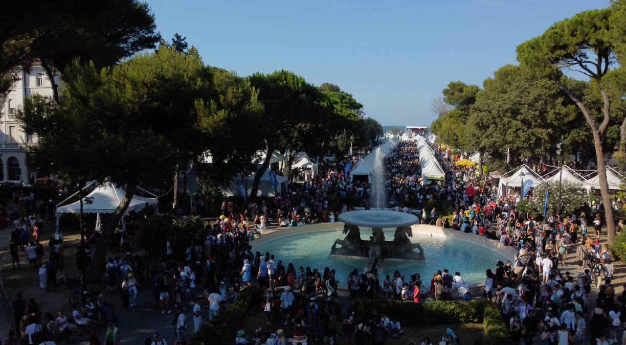 Cartoon Club celebra Cavazzano e Fellini con una serata di gala al Chiostro degli Agostiniani - 