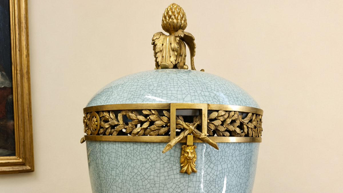 La sedia che si trasforma in tavolo e altre rarità: alla scoperta dei tesori dell'antiquariato di Pennabilli - 