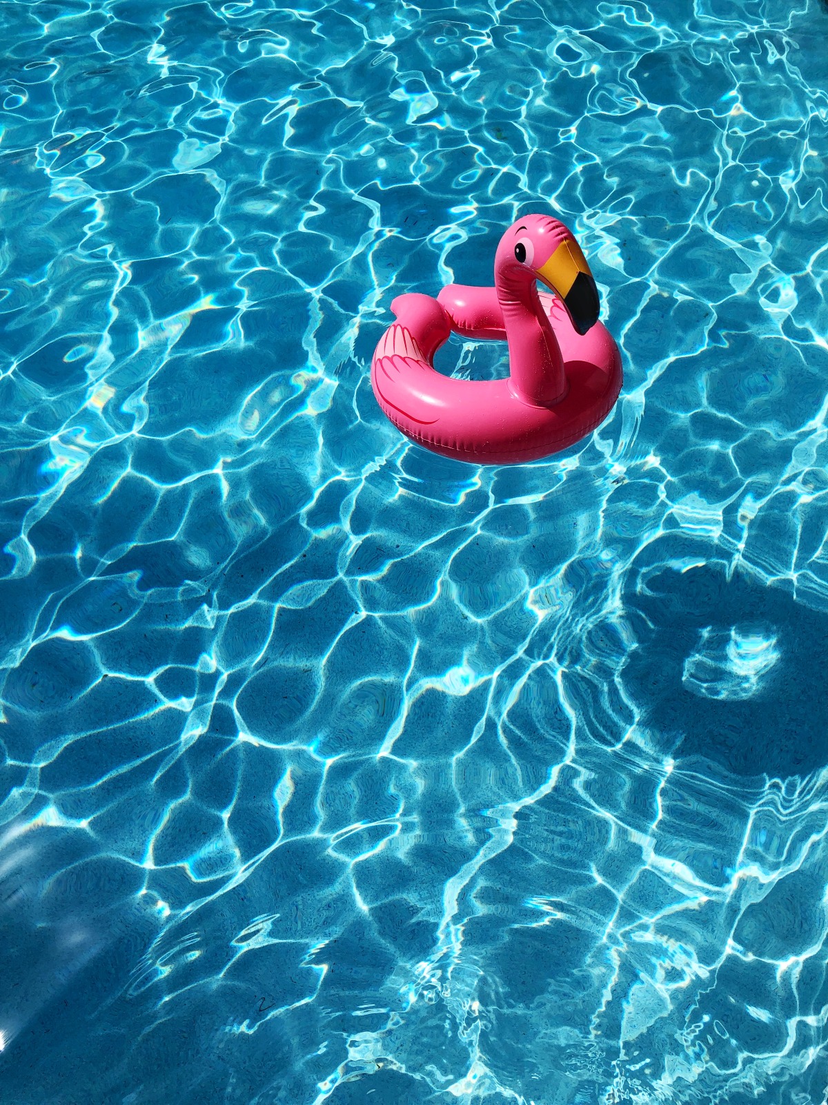 Bimba di 4 anni annega in piscina a Milano Marittima, indagato il padre - 
