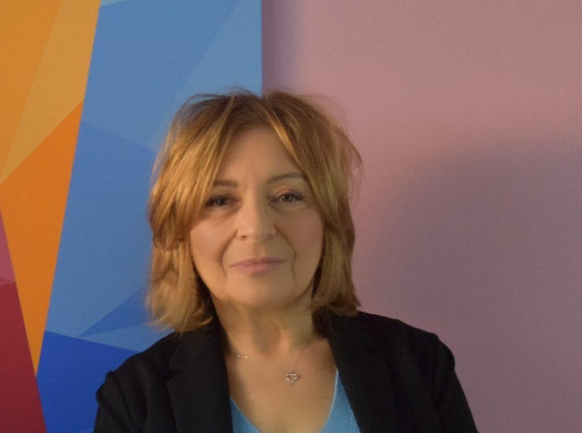A Bellaria Igea Marina la luce dell'arte contemporanea con la mostra di Antonella Bertoni - 