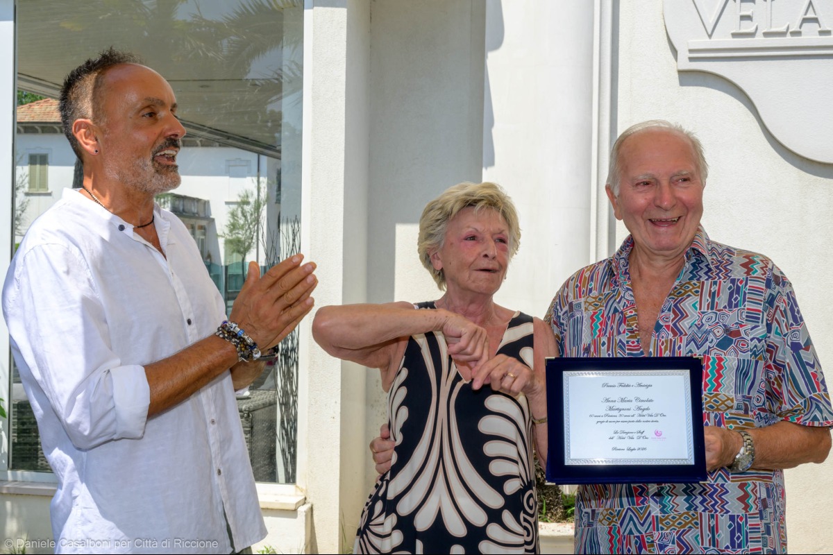 Riccione premia 60 anni di fedeltà: Angelo e Anna Maria diventano “Ambasciatori nel mondo” - Ph Casalboni