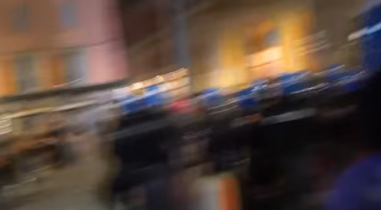Bologna, notte di guerriglia dopo il presidio per Fakir: Meloni con le forze dell'ordine, Schlein incalza lo Stato - 