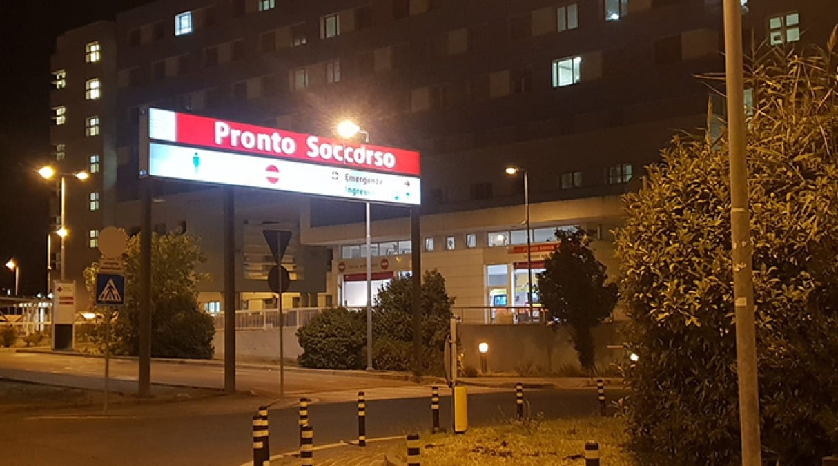 Rimini, delirio al Pronto Soccorso: picchia un'OSS e un agente, arrestata - Il Pronto soccorso di Rimini