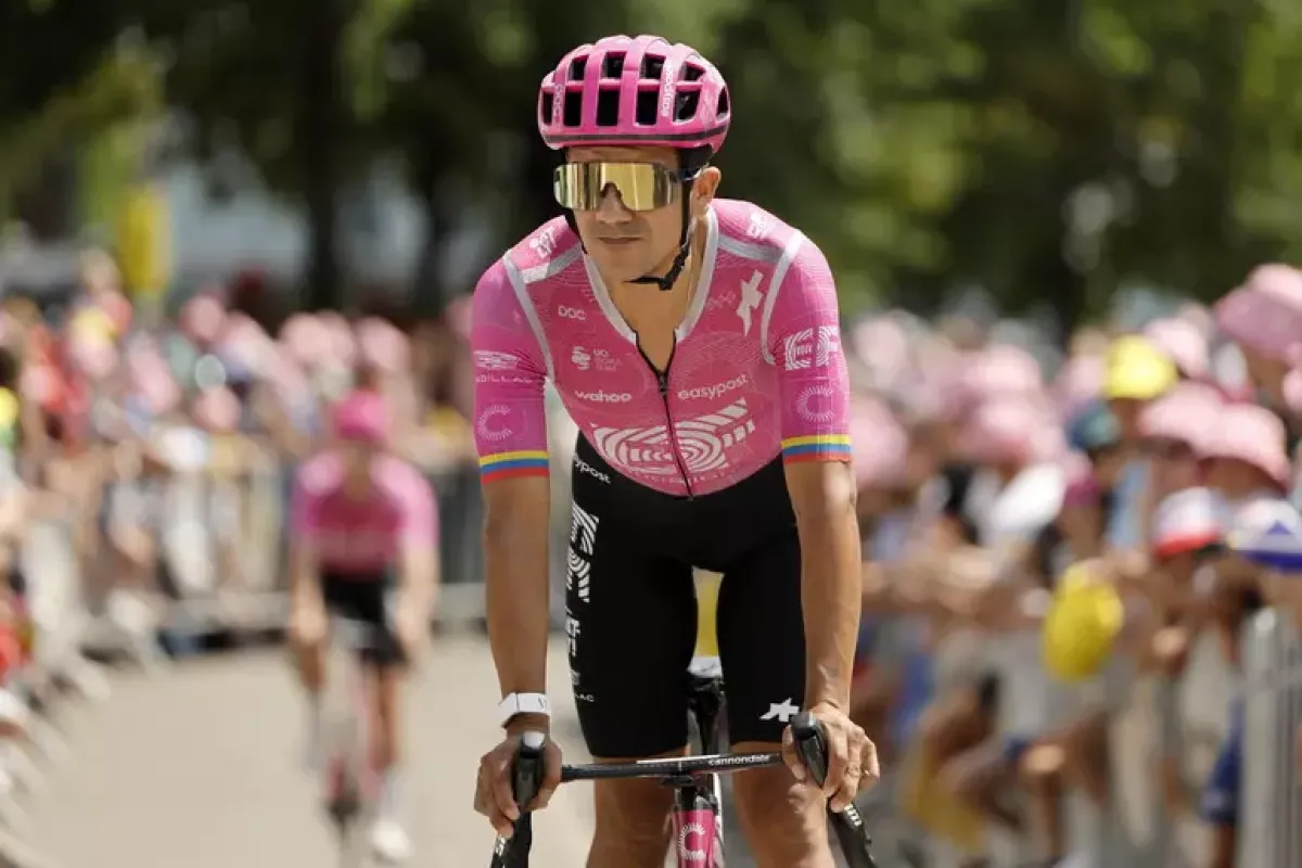 Tour de France, tappa 18: Carapaz beffa la fuga e vince a Orcières-Merlette. Pogacar sempre in giallo - © Ansa