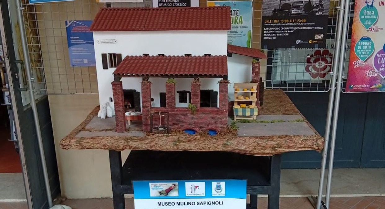Il Mulino Sapignoli "si mette in viaggio": il modellino diventa ambasciatore della Valmarecchia - 