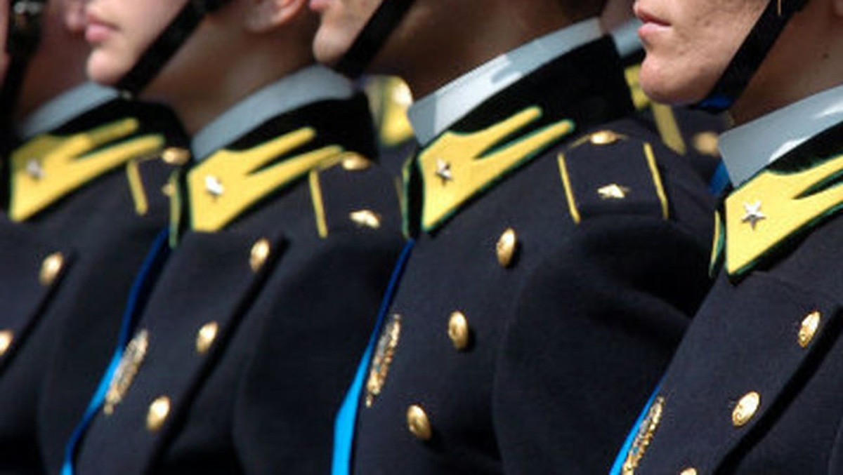 Precipita dal terzo piano della Scuola della Guardia di Finanza: 22enne in gravissime condizioni - Repertorio
