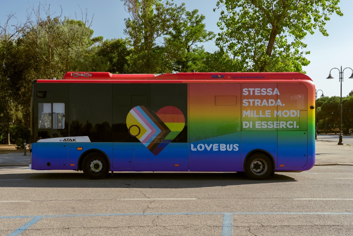 Rimini Summer Pride, arriva il “Lovebus” di Start Romagna: un viaggio di diritti e prevenzione - 